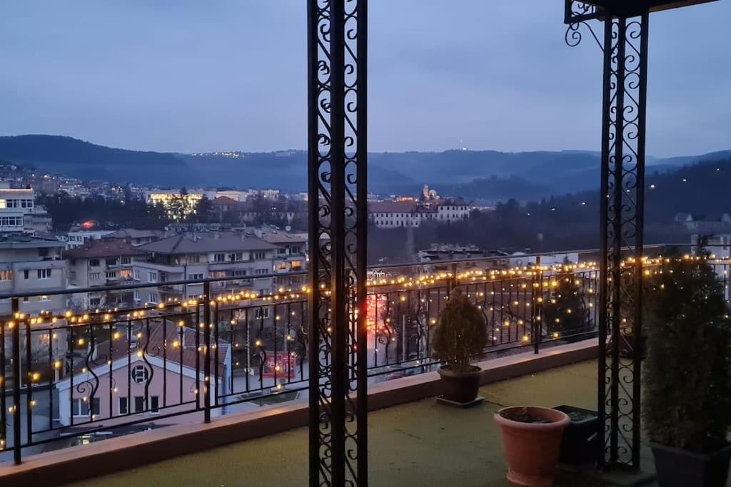 Unique Studio- Great Balcony And View! Parking Possibility! Велико-Тырново Экстерьер фото