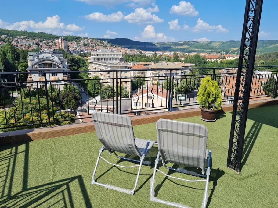 Unique Studio- Great Balcony And View! Parking Possibility! Велико-Тырново Экстерьер фото