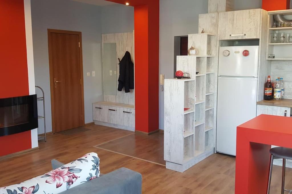 Unique Studio- Great Balcony And View! Parking Possibility! Велико-Тырново Экстерьер фото