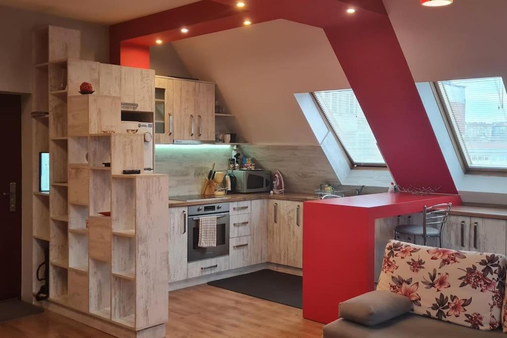 Unique Studio- Great Balcony And View! Parking Possibility! Велико-Тырново Экстерьер фото