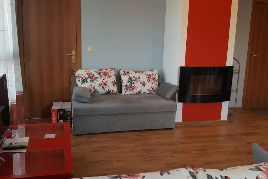Unique Studio- Great Balcony And View! Parking Possibility! Велико-Тырново Экстерьер фото