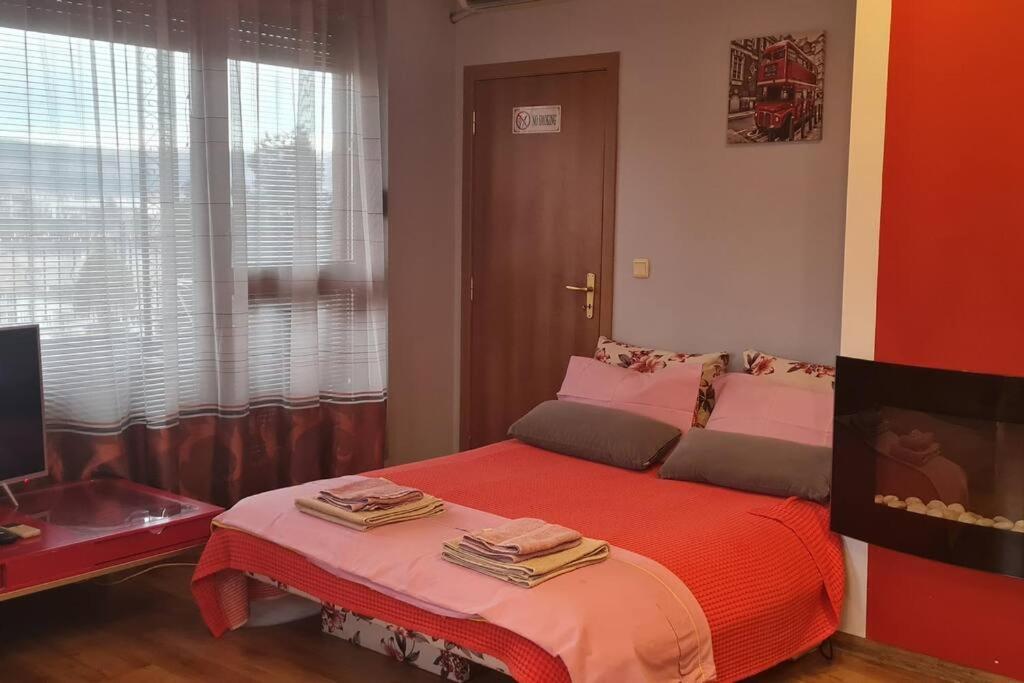 Unique Studio- Great Balcony And View! Parking Possibility! Велико-Тырново Экстерьер фото