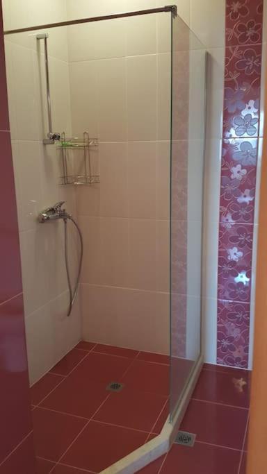 Unique Studio- Great Balcony And View! Parking Possibility! Велико-Тырново Экстерьер фото